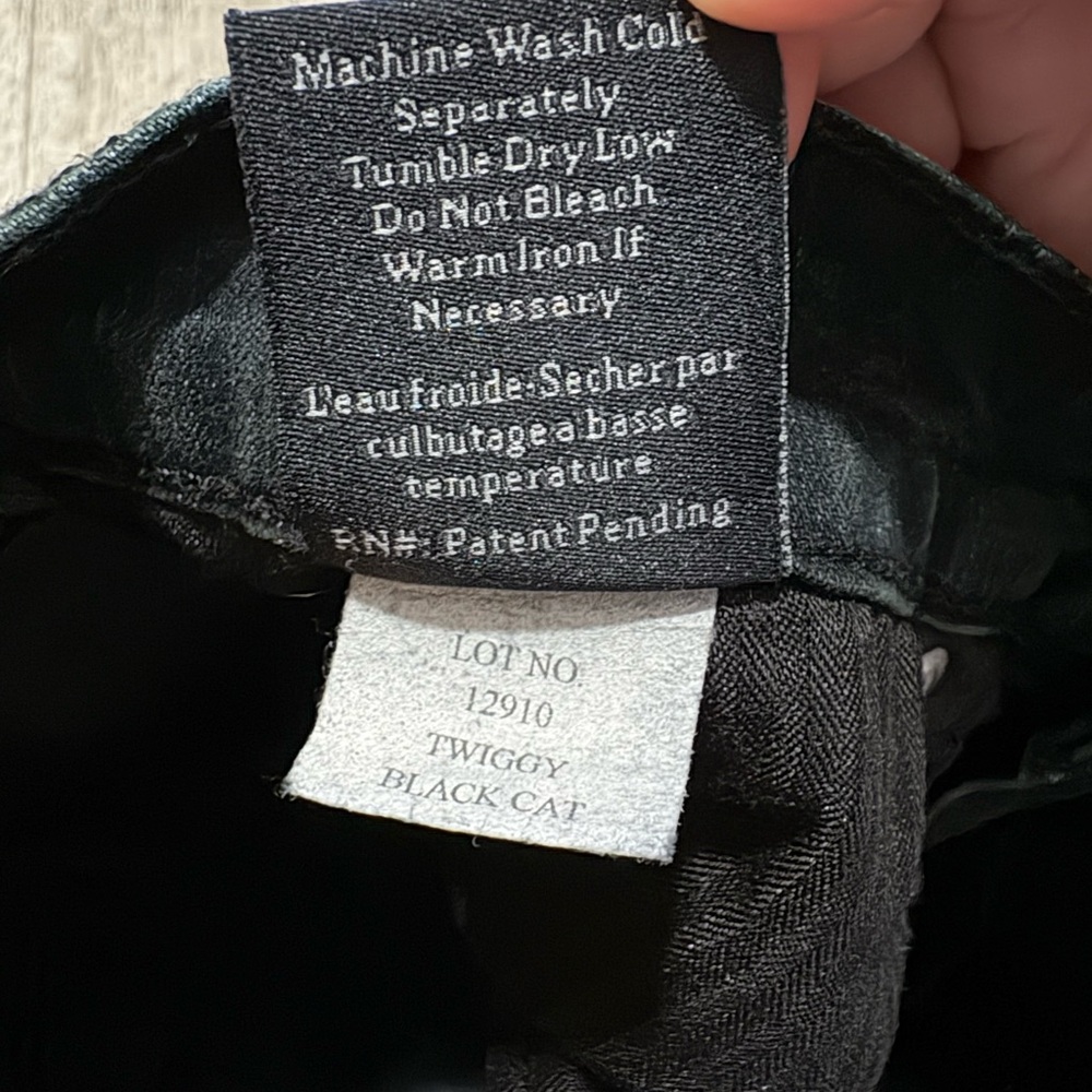 James Jeans Twiggy In Black Cat Skinny Jean Dry Aged Denim Women’s Size 27 - Picture 5 of 9